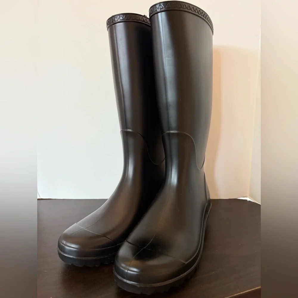 UGG Black Winter & Rain Boots size 7 NWOT